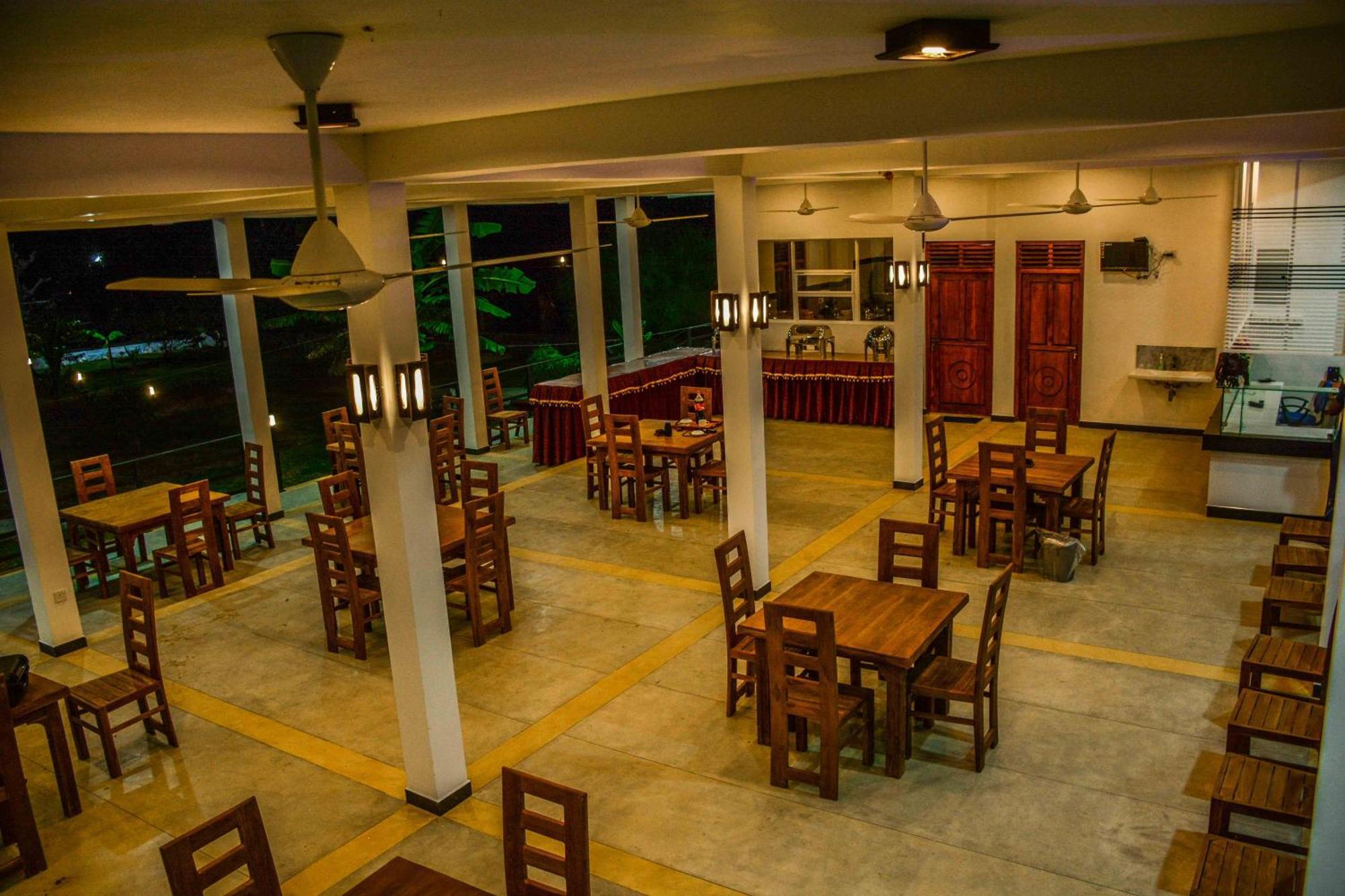Lake Villa Resort ทิซซามาฮารามา ภายนอก รูปภาพ