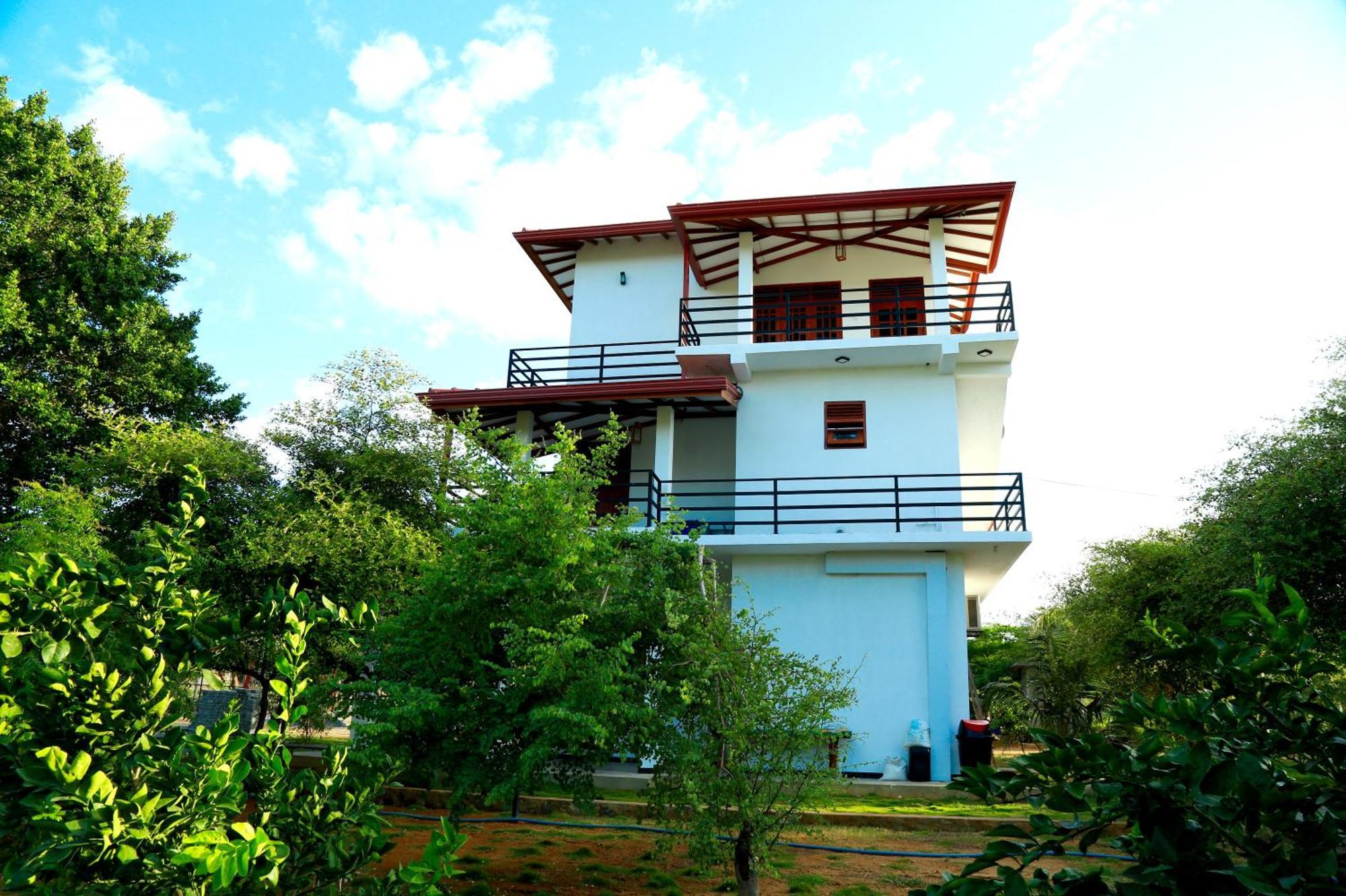 Lake Villa Resort ทิซซามาฮารามา ภายนอก รูปภาพ