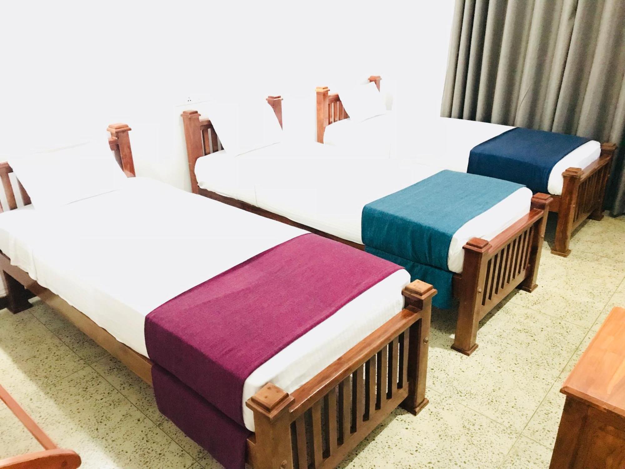 Lake Villa Resort ทิซซามาฮารามา ภายนอก รูปภาพ