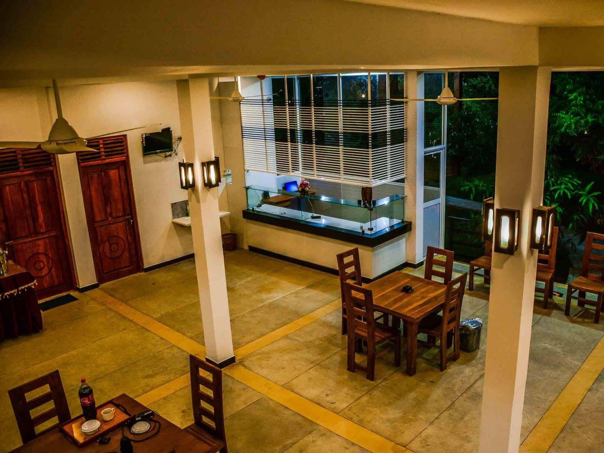 Lake Villa Resort ทิซซามาฮารามา ภายนอก รูปภาพ